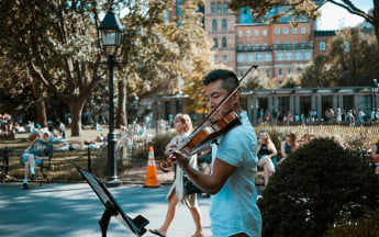 Man playing violin in Washington Square Park, New York City