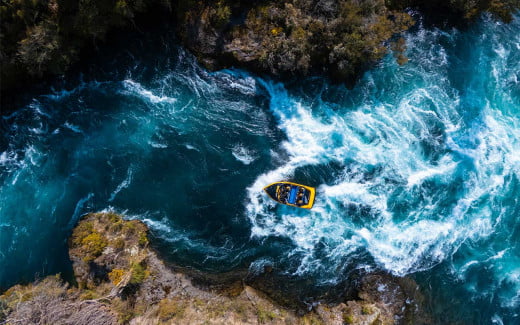 Jetboating in Taupō, New Zealand