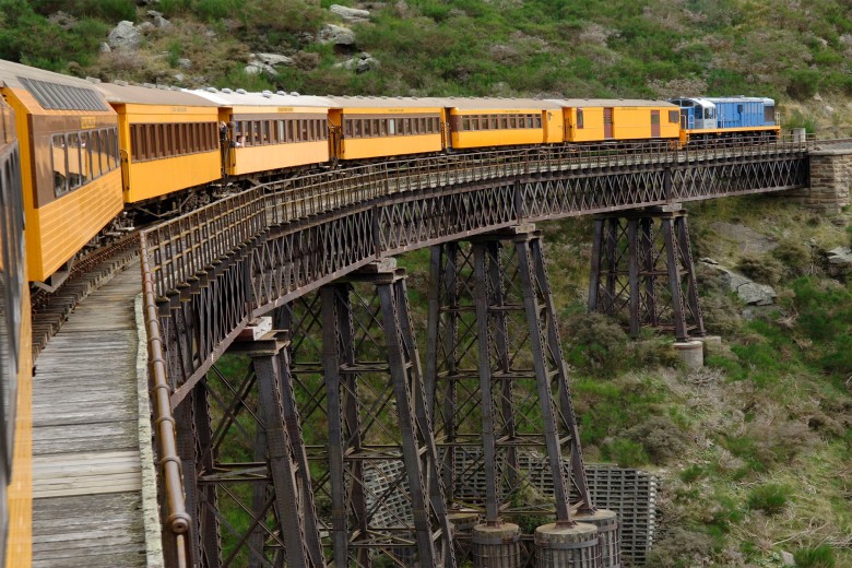 文化も自然も満喫、ダニーデン（Dunedin）へ - タイエリ峡谷鉄道